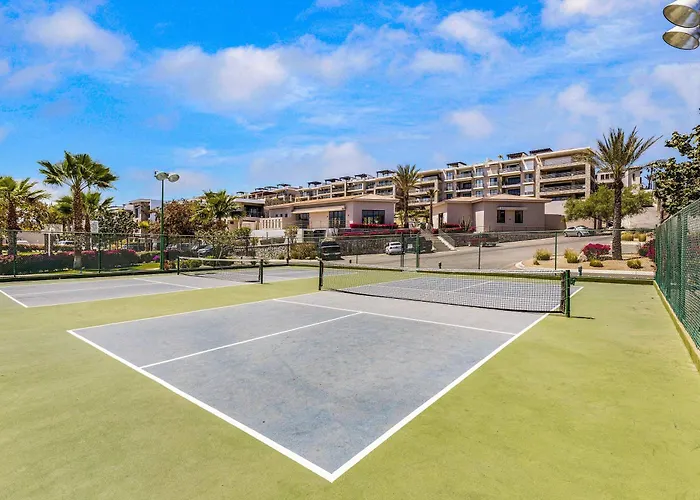 Apartamento Cabo Ph Stunning Rooftop With Jacuzzi